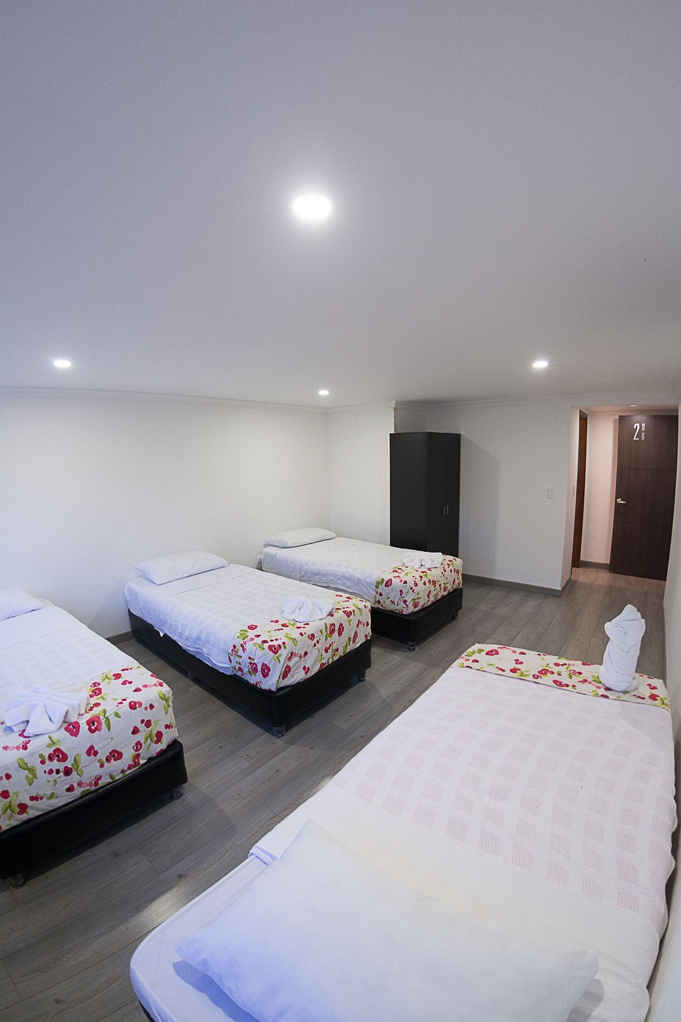 Hotel Metro 26 Bogota Bagian luar foto